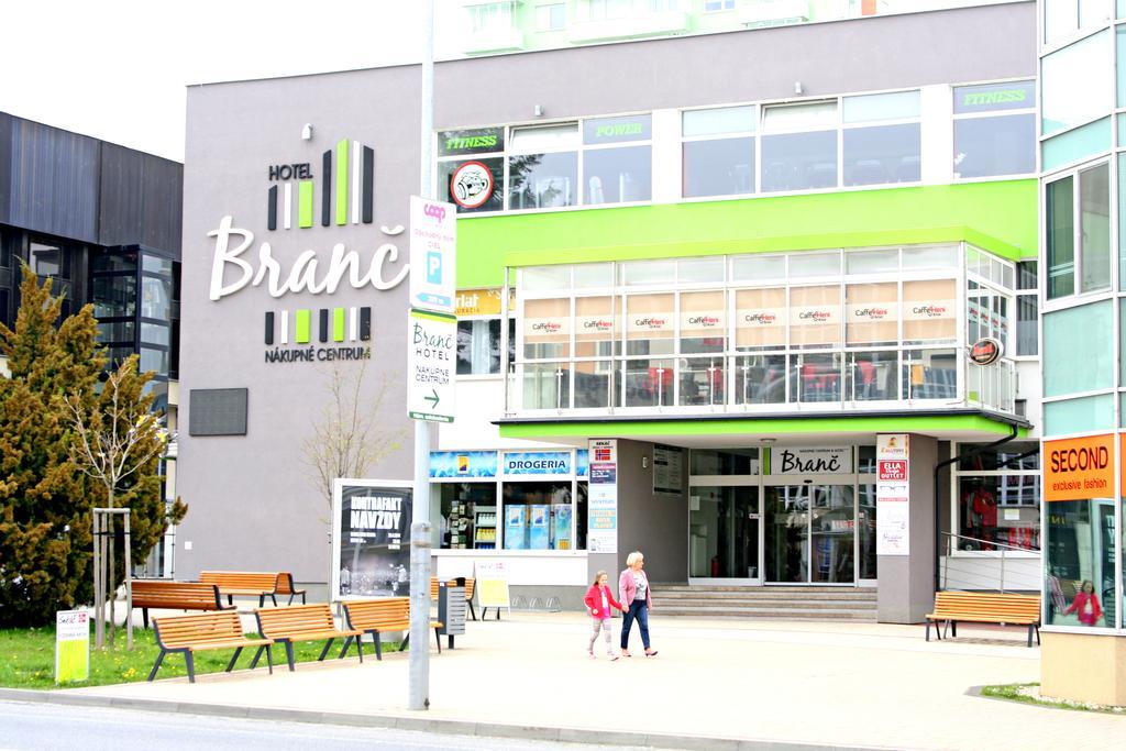 Hotel Branc, Garni Senica Luaran gambar